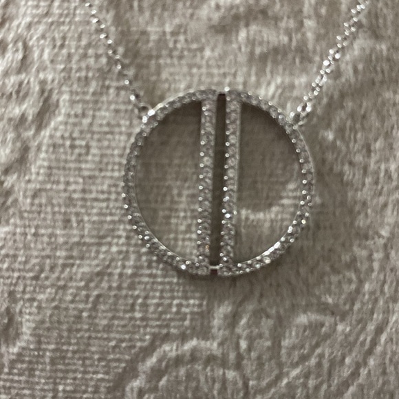 Nic & Syd Silver Necklace Swarovski Crystals approx. 16”Adjustable chain clasp - Picture 4 of 12